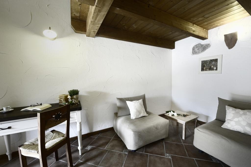 Il Giardino Degli Aranci Bed & Breakfast Mores Room photo